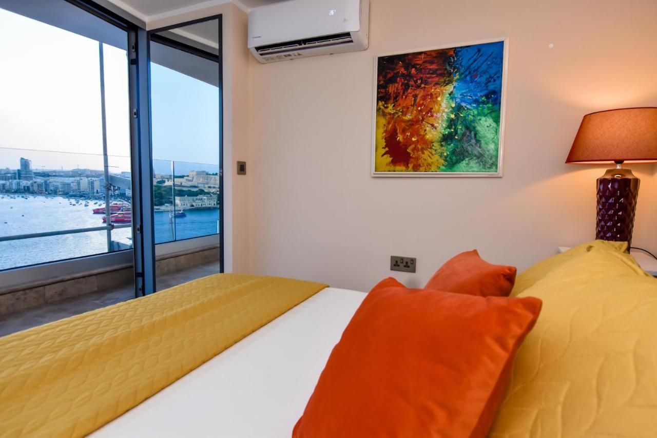 Unique Seafront Triplex Penthouse With Panoramic Bedroom & Rooftop Jacuzzi Overlooking Valletta สลีมา ภายนอก รูปภาพ