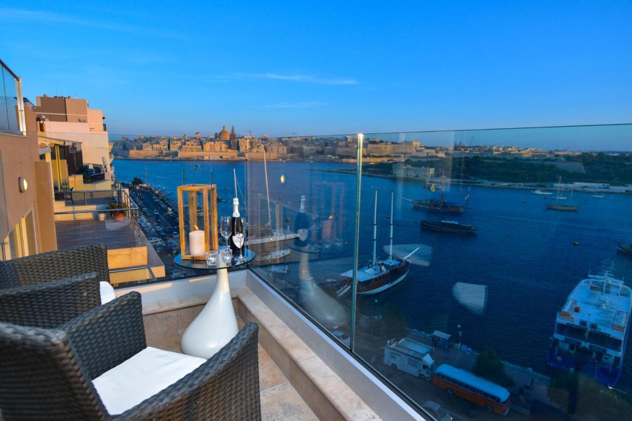 Unique Seafront Triplex Penthouse With Panoramic Bedroom & Rooftop Jacuzzi Overlooking Valletta สลีมา ภายนอก รูปภาพ