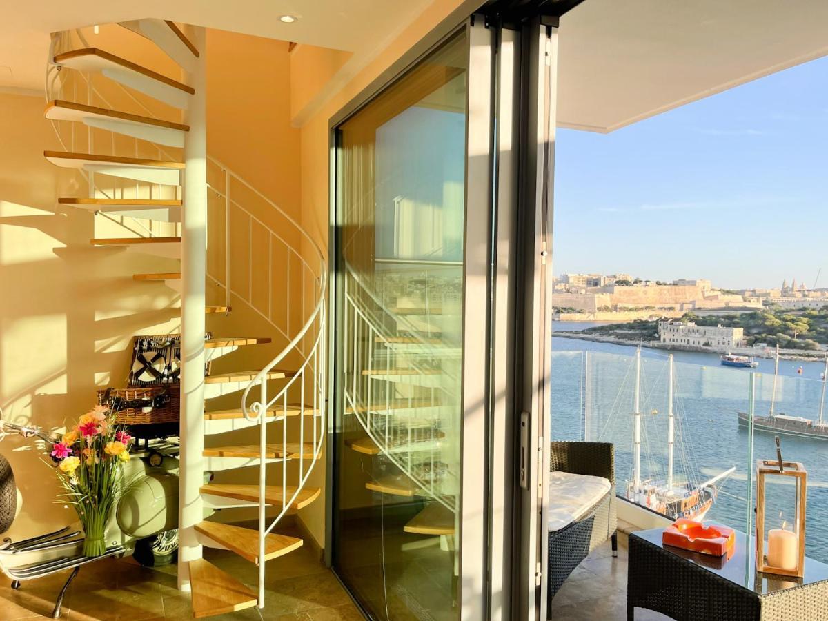 Unique Seafront Triplex Penthouse With Panoramic Bedroom & Rooftop Jacuzzi Overlooking Valletta สลีมา ภายนอก รูปภาพ